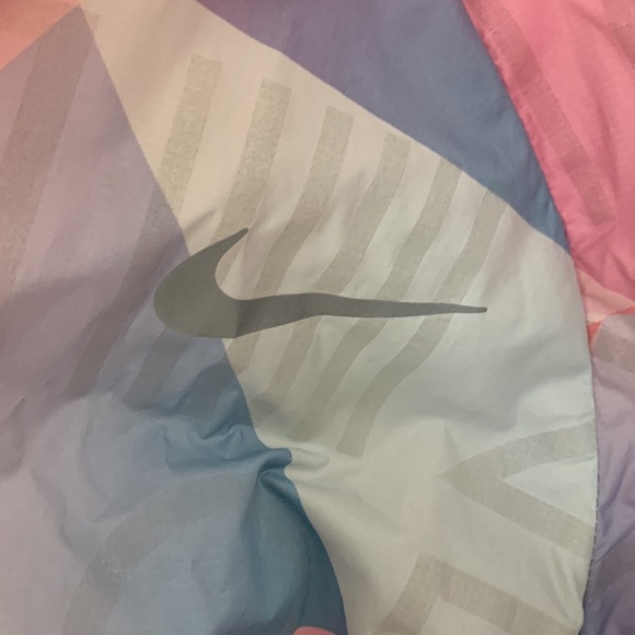 nike windbreaker - Picture 13 of 14